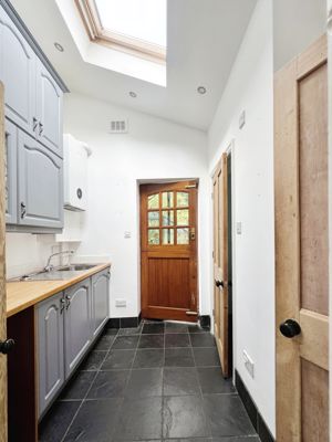 Utility room- click for photo gallery